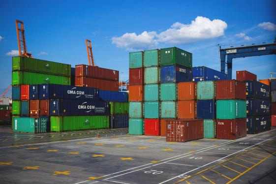 As tensões tarifárias US-China redefinem o envio global: o que isso significa para as exportações refratárias chinesas？